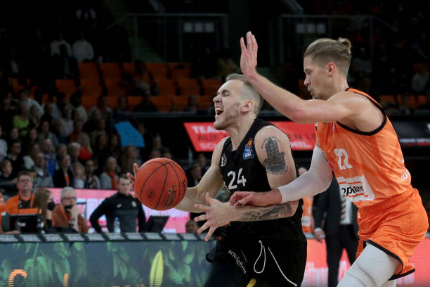 将在亚洲迎 将在亚洲迎